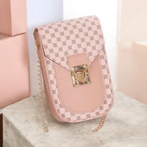 Elegant Checkered Crossbody Bag, Pink and Gold. Shoulder chain included.